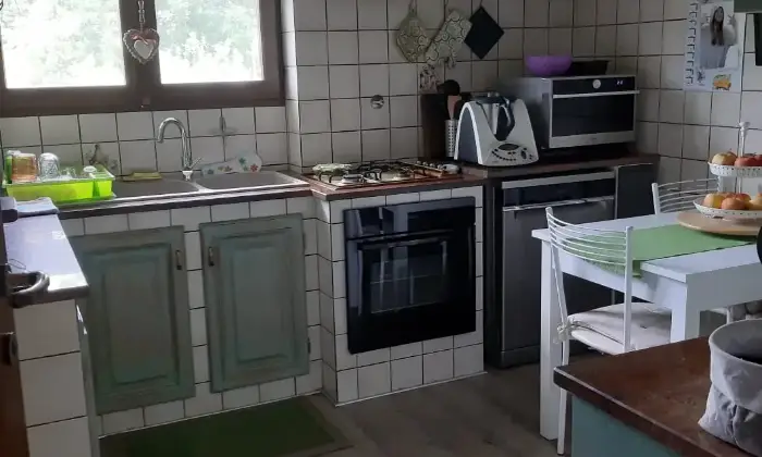 Rexer-Valperga-Villa-in-vendita-Valperga-CUCINA