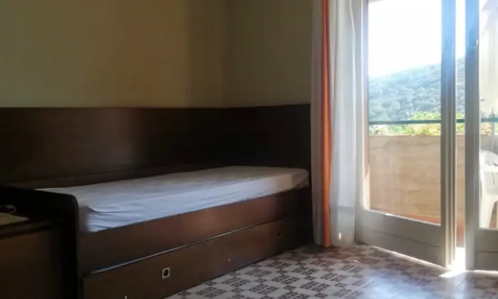 Rexer-Portoferraio-Elba-vacanze-luglio-e-agosto-CAMERA-DA-LETTO