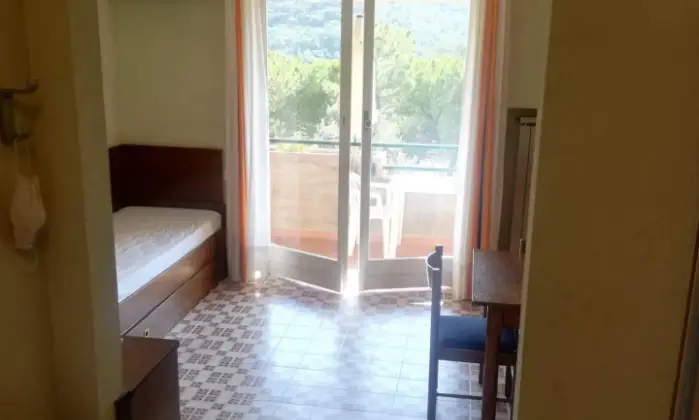 Rexer-Portoferraio-Elba-vacanze-luglio-e-agosto-CAMERA-DA-LETTO