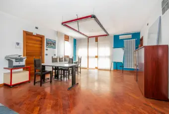 Rexer-Borgaro-Torinese-Alloggio-signorile-in-condominio-recente-SALONE