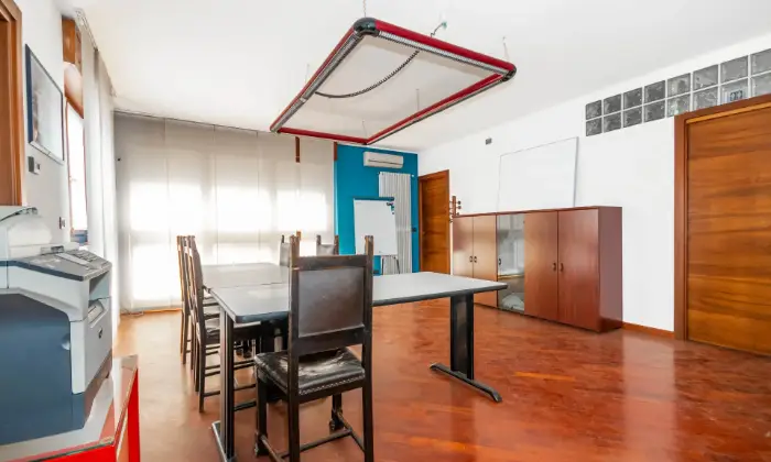 Rexer-Borgaro-Torinese-Alloggio-signorile-in-condominio-recente-SALONE