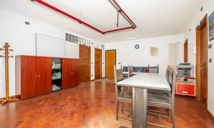 Rexer-Borgaro-Torinese-Alloggio-signorile-in-condominio-recente-SALONE