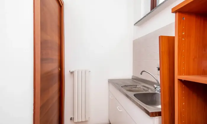 Rexer-Borgaro-Torinese-Alloggio-signorile-in-condominio-recente-CUCINA