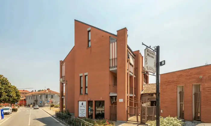 Rexer-Borgaro-Torinese-Alloggio-signorile-in-condominio-recente-ALTRO