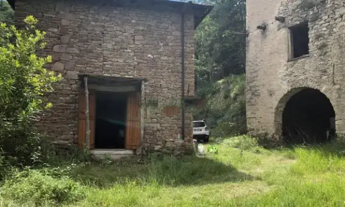 Rexer-Cortemilia-Vendesi-Casalecascina-in-Strada-Salino-a-Cortemilia-CN-ALTRO