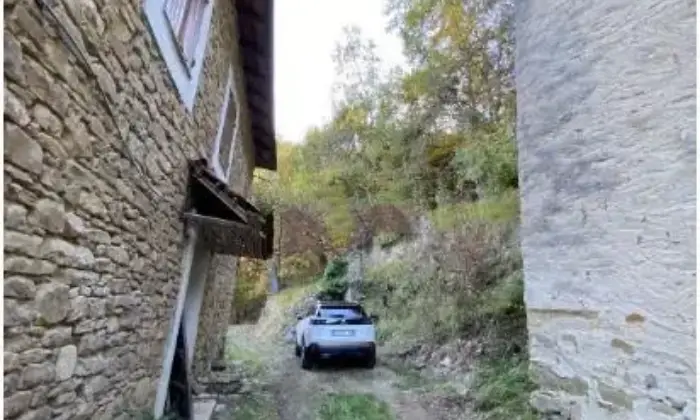 Rexer-Cortemilia-Vendesi-Casalecascina-in-Strada-Salino-a-Cortemilia-CN-ALTRO