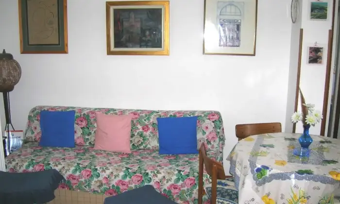 Rexer-Grado-Splendido-attico-vista-pineta-e-mare-a-Grado-SALONE