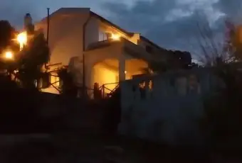 Rexer-Vieste-Vendesi-Villa-al-mare-a-Vieste-Facciata