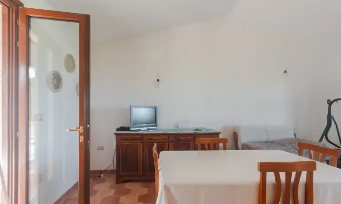 Rexer-Aglientu-Deliziosa-villetta-con-ampio-spazio-esterno-vista-mare-CUCINA