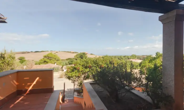 Rexer-Aglientu-Deliziosa-villetta-con-ampio-spazio-esterno-vista-mare-ESTERNO