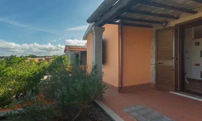 Rexer-Aglientu-Deliziosa-villetta-con-ampio-spazio-esterno-vista-mare-ESTERNO