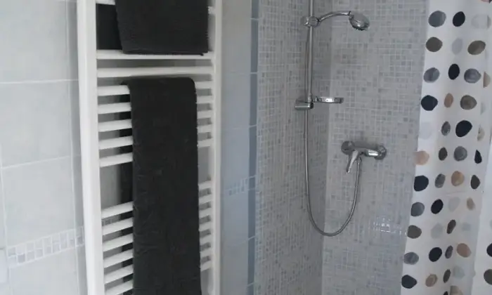 Rexer-Miggiano-VENDE-CASA-ANTICA-CON-VOLTE-A-STELLAAPPARTAMENTO-ATTICO-INDIPENDENTE-BAGNO