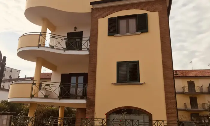 Rexer-Telese-Terme-Villa-unifamiliare-in-via-Botteghelle-Telese-Terme-BN-Terrazzo