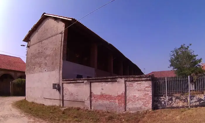 Rexer-Cerano-Vendita-di-rustico-alla-Cascina-Camerona-di-Cerano-con-possibilit-di-recupero-abitativo-ALTRO