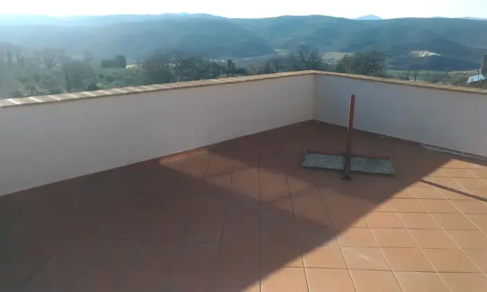 Rexer-POGGIO-LODOLI-frazione-di-MURLO-SI-Appartamento-su-due-piani-in-vendita-nel-borgo-di-Poggio-Lodoli-Terrazzo
