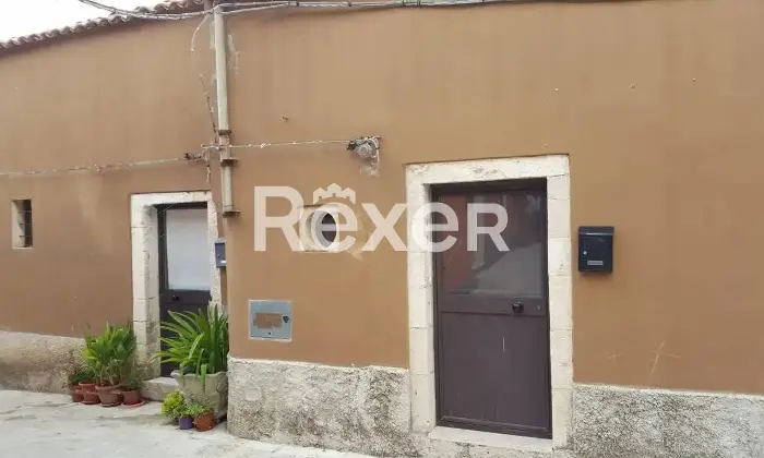 Rexer-Modica-Antica-casa-in-vendita-Vico-Saverio-Puglisi-Modica-Altro