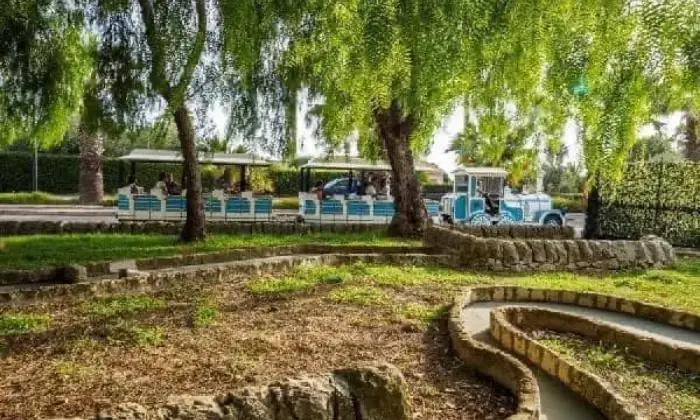 Rexer-Vittoria-In-vacanza-in-villaggio-turistico-CasaVacanze-Le-Mansarde-in-Athena-Resort-Scoglitti-RG-svago-e-divertimento