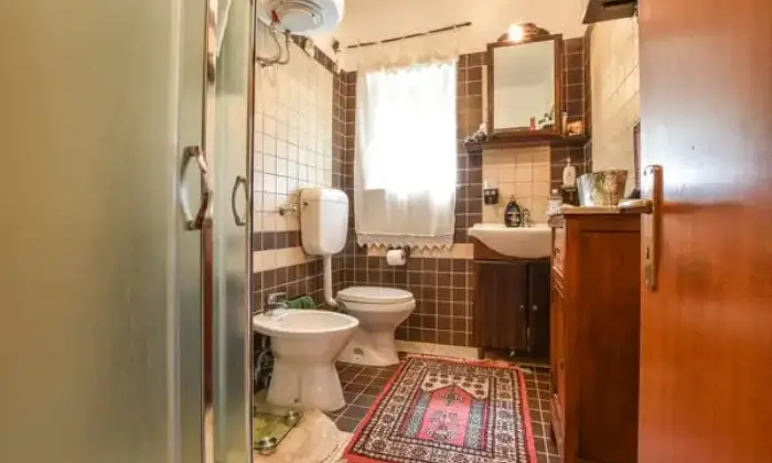 Rexer-Enna-Villa-con-terreno-distante-dal-centro-abitato-circa-km-BAGNO