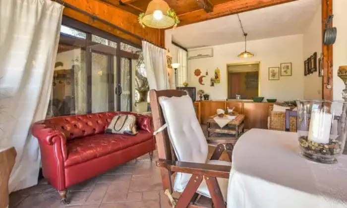 Rexer-Enna-Villa-con-terreno-distante-dal-centro-abitato-circa-km-Veranda