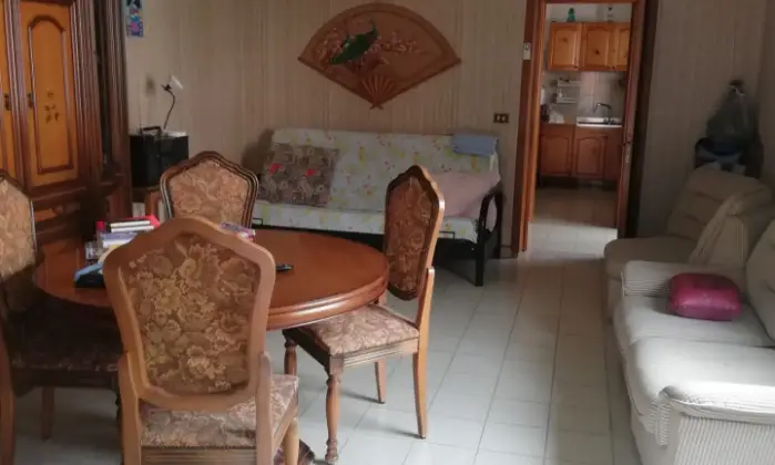 Rexer-Tortora-Vendesi-appartamento-a-m-dal-mare-SALONE