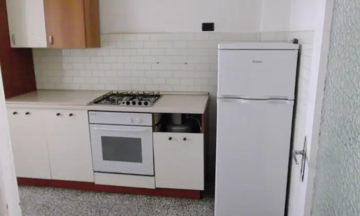 Rexer-Bari-Bilocale-in-vendita-in-via-Libert-CUCINA