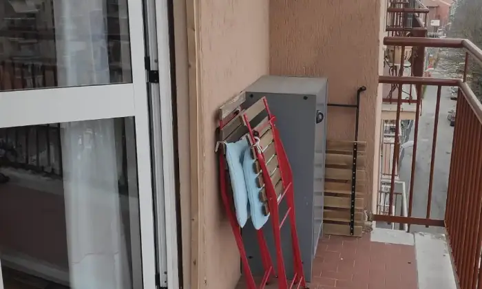 Rexer-Valenza-Affitto-alloggio-arredato-ampia-visuale-TERRAZZO