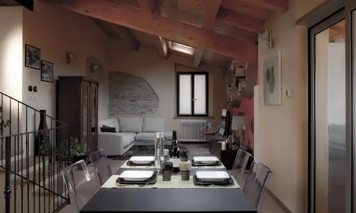 Rexer-Pesaro-Splendido-attico-nel-centro-storico-a-due-passi-dal-mare-dotato-di-ogni-comfort-SALONE