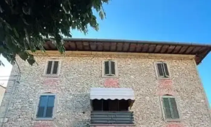 Rexer-Castel-San-Niccol-Vendesi-appartamenti-a-Castel-San-Niccol-AR-Facciata