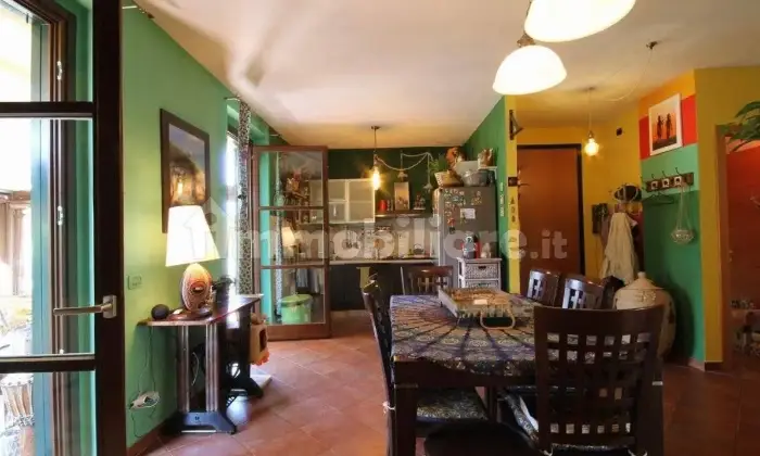 Rexer-Porcari-Villa-Bifamiliare-SALONE