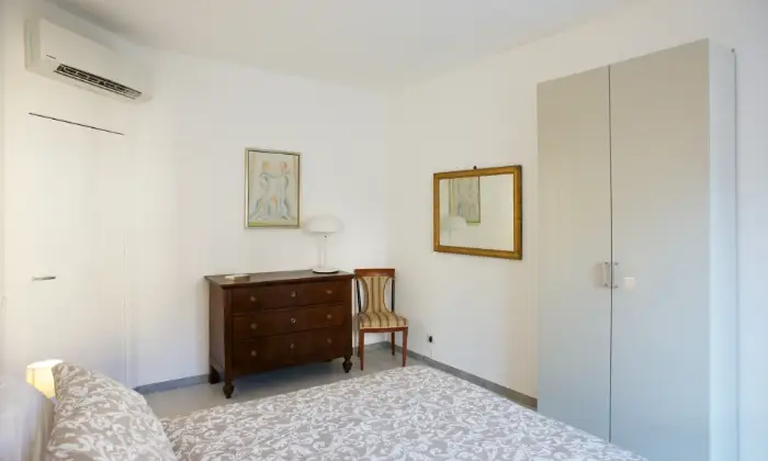 Rexer-Lerici-Lerici-Centro-Aria-Condizionata-e-Parcheggio-mt-il-mare-CAMERA-DA-LETTO