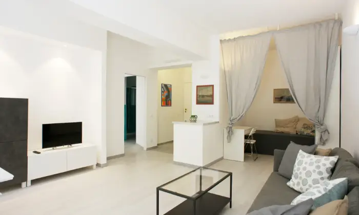 Rexer-Lerici-Lerici-Centro-Parcheggio-mt-il-mare-SALONE