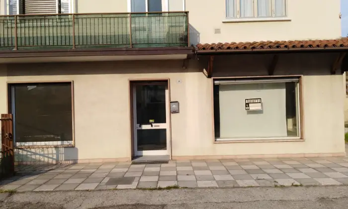 Rexer-Thiene-Negozio-uffici-con-parcheggio-privato-di-mq-ALTRO