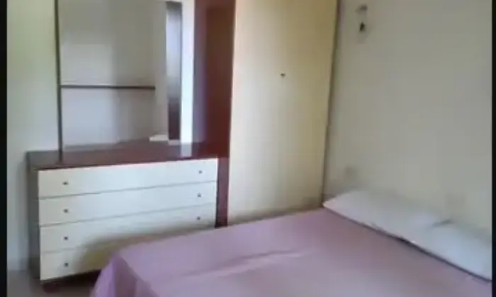 Rexer-Castel-San-Giovanni-Appartamento-in-vendita-in-via-Mulini-a-Castel-San-Giovanni-CAMERA-DA-LETTO