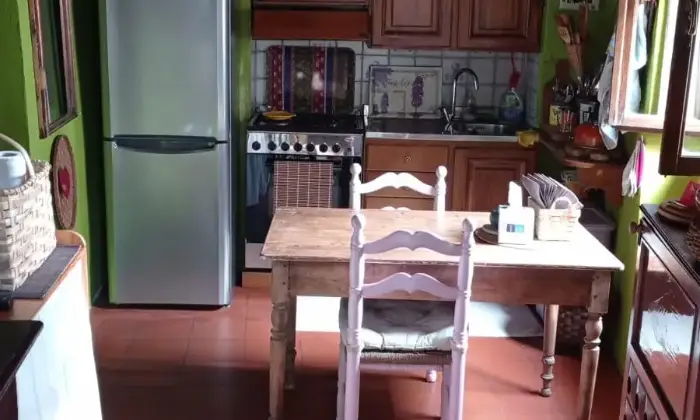 Rexer-Poppi-Terratetto-in-pietra-a-Poppi-CUCINA