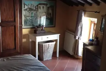 Rexer-Poppi-Terratetto-in-pietra-a-Poppi-CAMERA-DA-LETTO