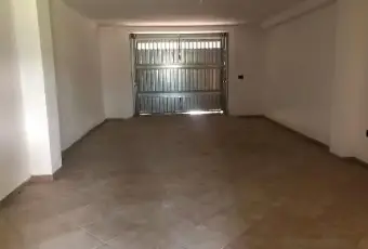 Rexer-Brebbia-Vendesi-Casa-indipendente-a-Brebbia-VA-GARAGE