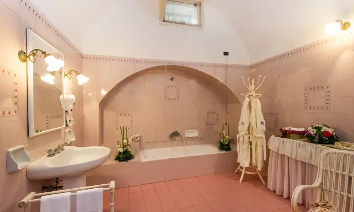 Rexer-Castrignano-del-Capo-Appartamento-in-affitto-con-piscina-e-spiaggia-privata-Bagno