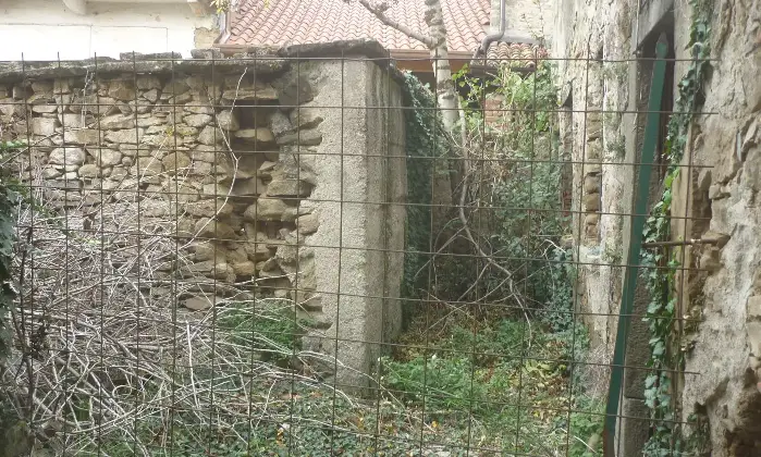 Rexer-Colle-Brianza-FRAZIONE-DI-Giovenzana-LC-Rustico-con-GIARDINO-da-demolire-e-ricostruire-Altro