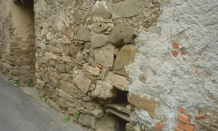 Rexer-Colle-Brianza-FRAZIONE-DI-Giovenzana-LC-Rustico-con-GIARDINO-da-demolire-e-ricostruire-Altro