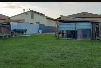 Rexer-Piombino-Villa-in-periferia-a-Piombino-LI-Giardino
