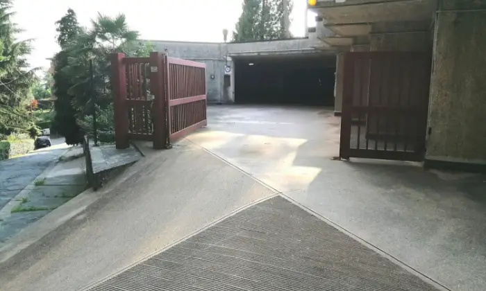 Rexer-Varese-Box-deposito-garage-Varese-Masnago-Terrazzo