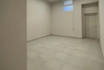 Rexer-Floridia-Bellissimo-negozioufficio-affittasi-Altro