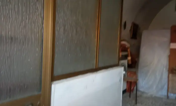 Rexer-Capestrano-Vendesi-casa-di-paese-in-via-Vallone-a-Capestrano-AQ-Altro