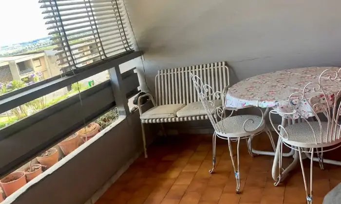 Rexer-Catania-AFFITTASI-LUMINOSO-APPARTAMENTO-VANI-Altro