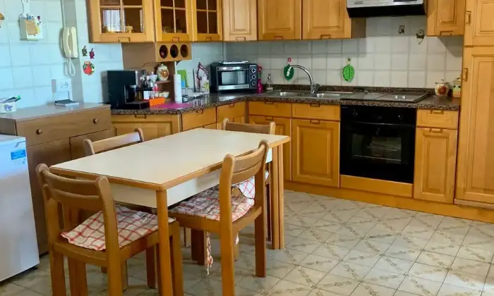 Rexer-Catania-AFFITTASI-LUMINOSO-APPARTAMENTO-VANI-Cucina