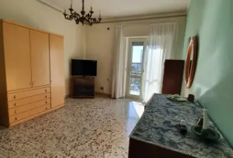 Rexer-Catania-Appartamento-Viale-Mario-Rapisardi-CameraDaLetto