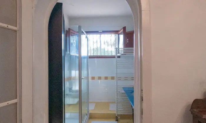 Rexer-Quercianella-Villa-ben-tenuta-con-ampio-giardino-a-Quercianella-BAGNO
