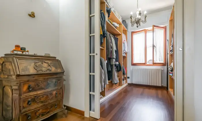 Rexer-Livorno-Villa-ben-tenuta-con-ampio-giardino-a-Quercianella-CAMERA-DA-LETTO