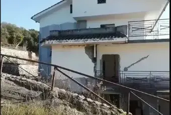 Rexer-Itri-Vendesi-Villa-quadrifamiliare-a-ITRI-LT-Terrazzo