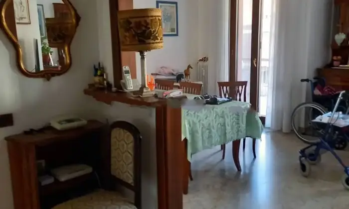 Rexer-Venezia-Nuda-propriet-via-Leonardo-Loredan-Lido-di-Venezia-Venezia-Salone